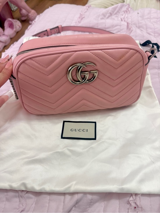 Gucci Handbags - Authentic Gucci GG marmont leather handbag